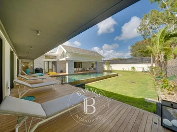 4 Bedroom Villa