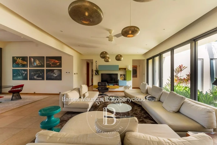 ANAHITA RESORT - Contemporary Villa with Golf