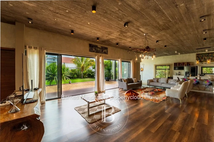 TRIANON - Beautiful Modern House for Sale - 3 Bedrooms
