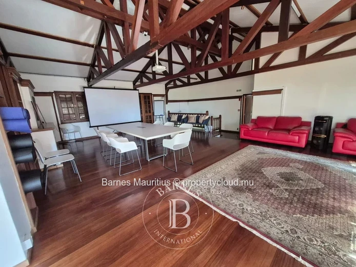 FLORÉAL – Family House – 8 Bedrooms
