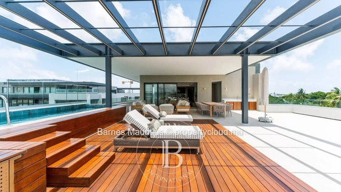 MONT CHOISY - Luxury Penthouse with Sea Views and Private Pool - 3 Bedrooms