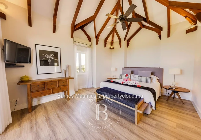 BEL OMBRE - Off-Plan - Villa with golf and mountain views - 3 bedrooms