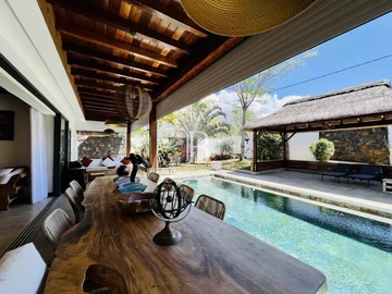6 Bedroom Villa