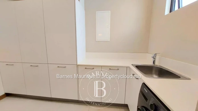 POINTE AUX CANONNIERS - Stunning penthouse with views -3 bedrooms