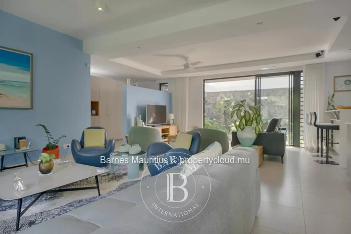 ROYAL PARK – Modern Villa with pool –  4 bedrooms