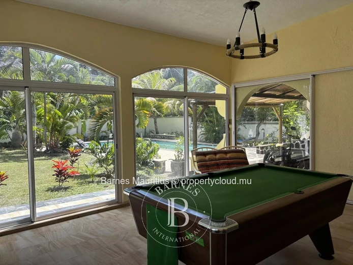 BLUE BAY - Villa with Swimming Pool - 3 Bedrooms