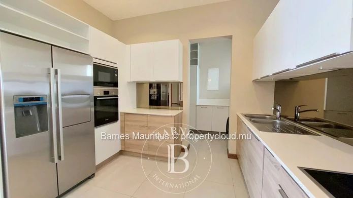 POINTE AUX CANONNIERS - Stunning penthouse with views -3 bedrooms