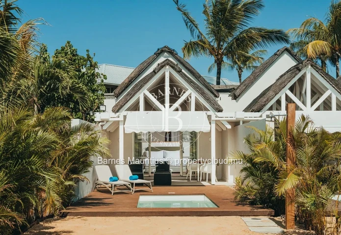 HAUTE RIVE - Beachfront hotel suites