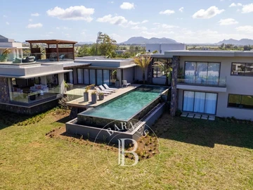 4 Bedroom Villa