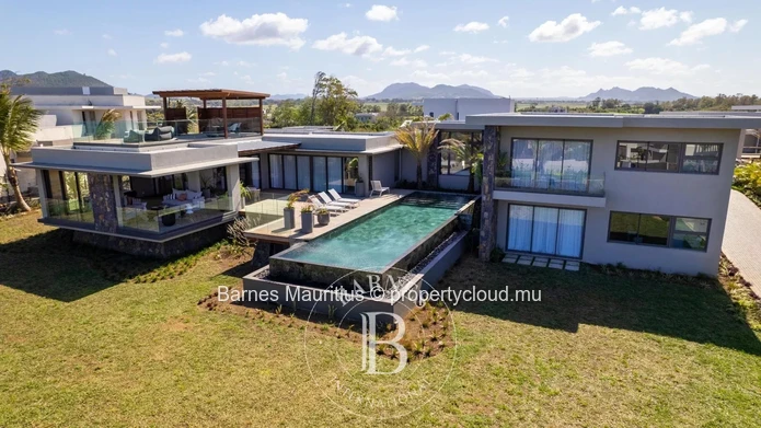 ANAHITA RESORT - New villa on a golf course with partial sea view - 4 bedrooms