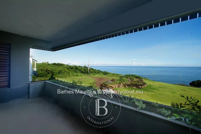 FLIC EN FLAC - Apartment Facing the Sea - 3 bedrooms