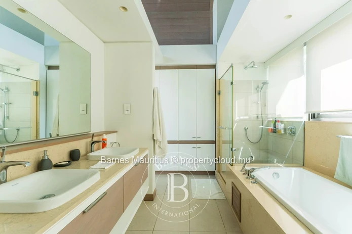 MONT CHOISY - Villa - 4 Bedrooms