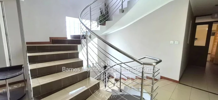 PEREYBÈRE  – Spacieuse et Belle Maison – 4 Chambres