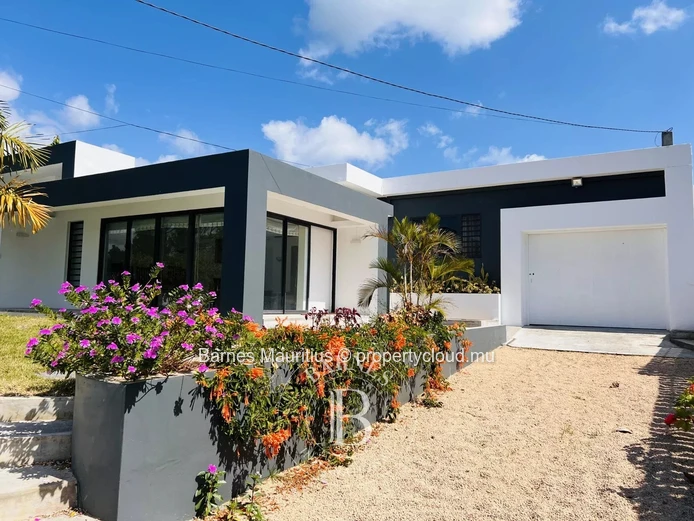 PEREYBÈRE - House with 4 Bedrooms