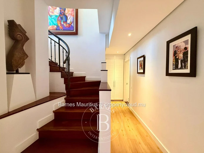 BEL OMBRE – Villa on Golf Course with Sea View – 4 Bedrooms