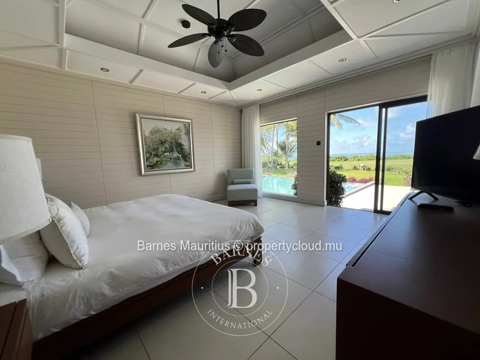 ANAHITA RESORT – Exceptional Sea View Villa – 5 Bedrooms