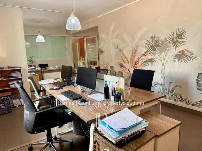 TAMARIN - Premium Furnished Office Space - 72 m²
