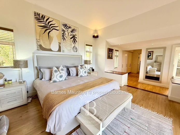 BEL OMBRE – Villa on Golf Course with Sea View – 4 Bedrooms