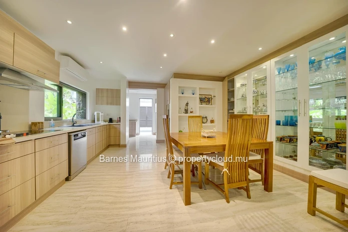 ANAHITA RESORT - Amazing & Spacious Villa on the Golf Course