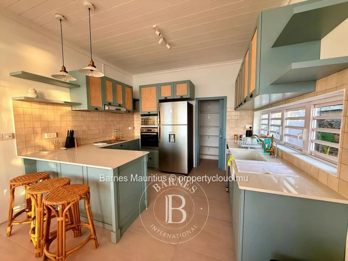 TAMARIN - Beachfront House - 3 Bedrooms