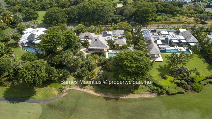 ANAHITA RESORT - Amazing & Spacious Villa on the Golf Course