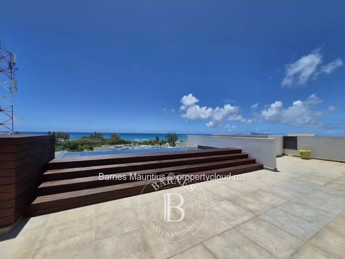 POINTE AUX CANONNIERS - Stunning penthouse with views -3 bedrooms