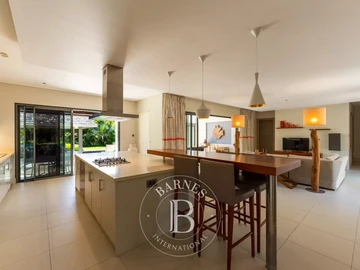 4 Bedroom Villa