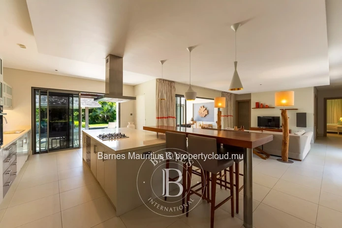 Anahita Golf Resort – Exceptional 4-Bedroom Villa with Pool and Park Views