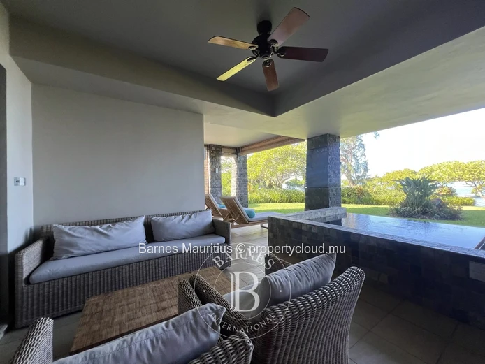 ANAHITA – Beautiful ground-floor apartment with sea view