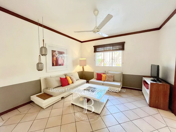 RIVIÈRE NOIRE – Elegant 4-Bedroom Family Home