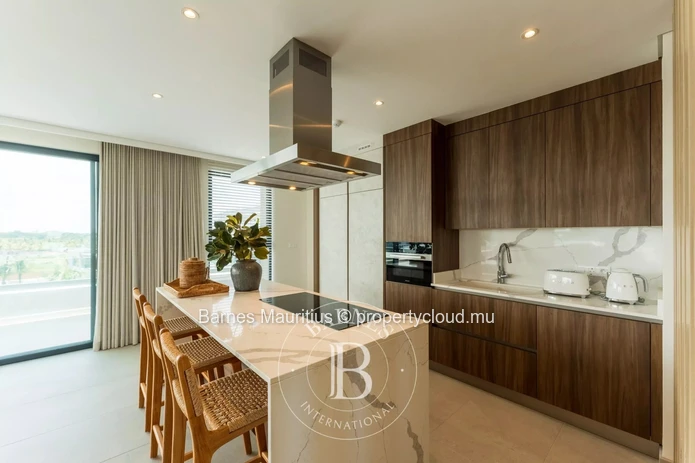 MONT CHOISY - Luxury Penthouse with Sea Views and Private Pool - 3 Bedrooms