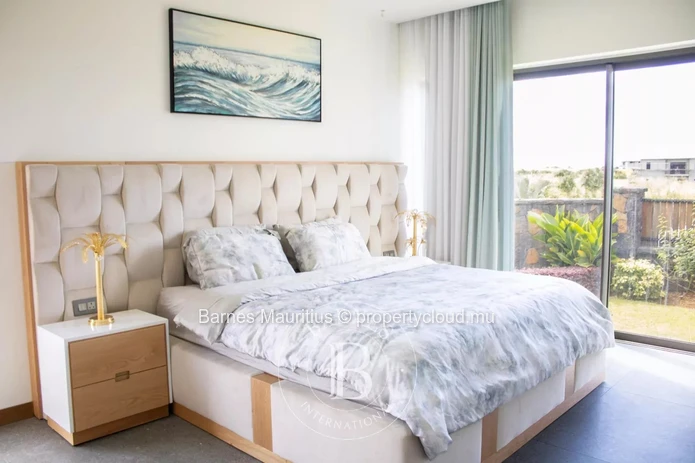 BEAU VALLON – Contemporary home with independent apartment – 5 bedrooms
