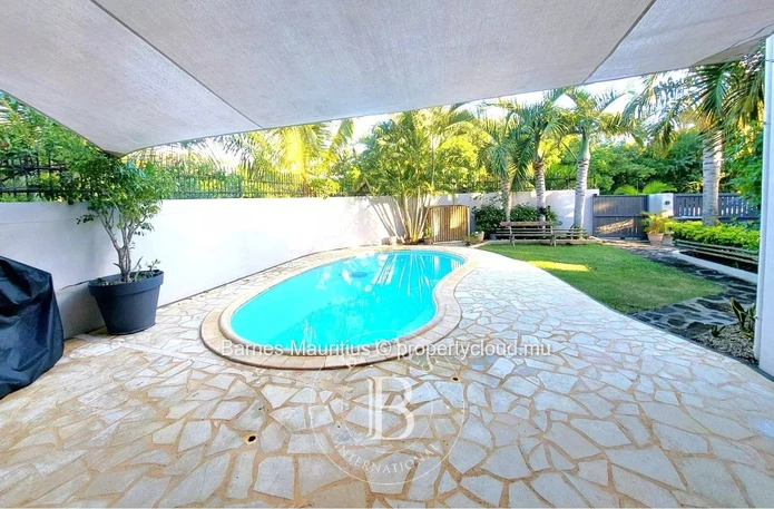 PEREYBÈRE – Superbe maison familiale moderne avec piscine – 4 chambres