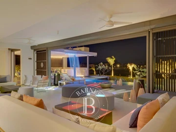 5 Bedroom Villa