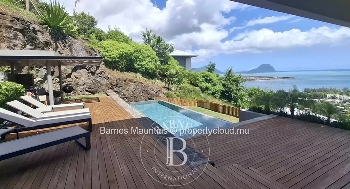 BLACK RIVER - Luxury Villa - 4 Bedrooms