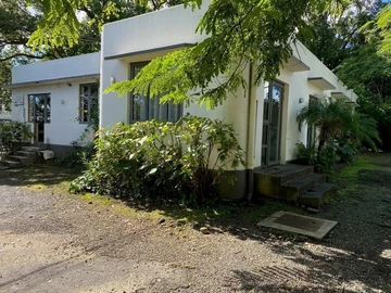 8 Bedroom House