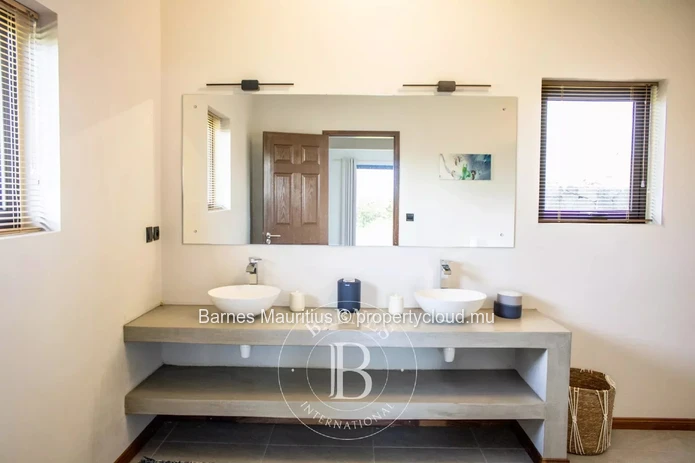 BEAU VALLON - Family Home - 4 Bedrooms