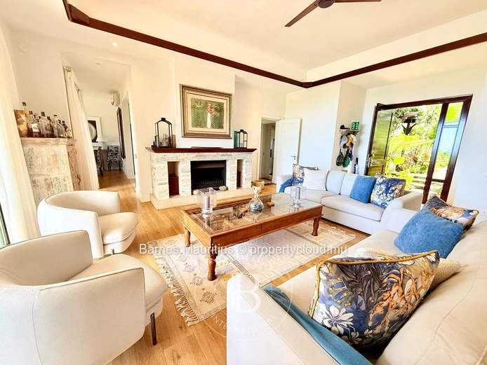 BEL OMBRE – Villa on Golf Course with Sea View – 4 Bedrooms