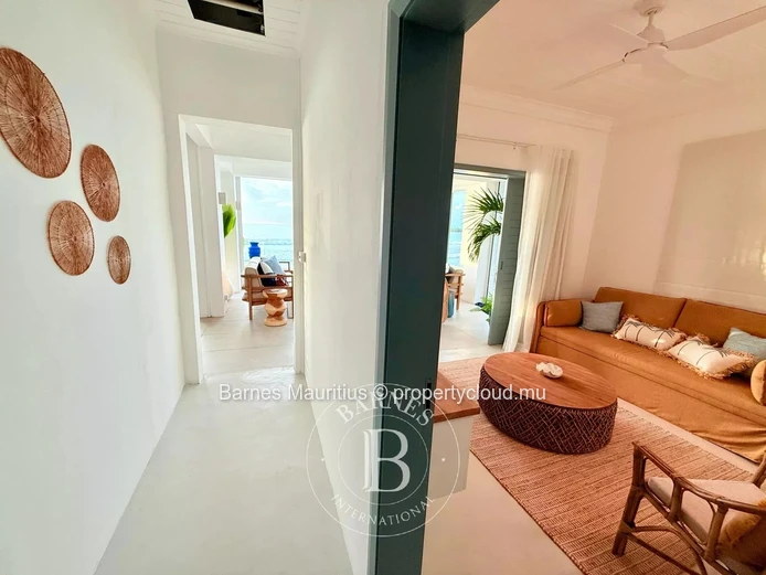 TAMARIN - Beachfront House - 3 Bedrooms
