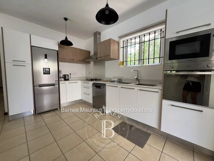 ROCHES NOIRES – Bright Villa in a Secure Estate, Close to Azuri