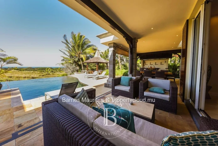 BEL OMBRE - Off-Plan - Villa with golf and mountain views - 3 bedrooms