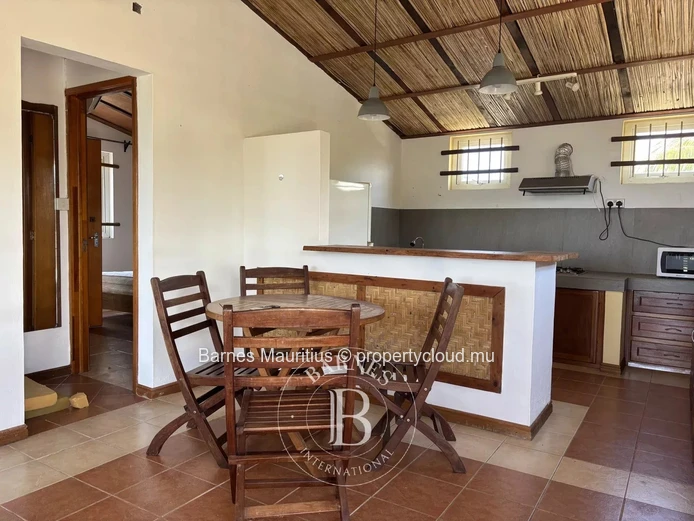 MAHEBOURG - Commercial space - 934 m²