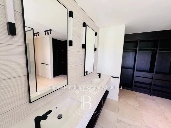 BEAU CHAMP - Golf vue villa - 4 bedrooms en-suite