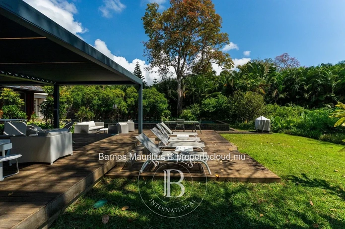 Anahita Golf Resort – Architect-Designed Ultra-Modern 4 Bedroom Villa on the Golf Course