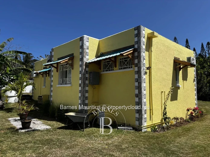 BLUE BAY - Villa with Swimming Pool - 3 Bedrooms