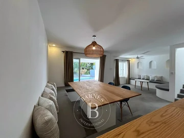 4 Bedroom Townhouse, Duplex