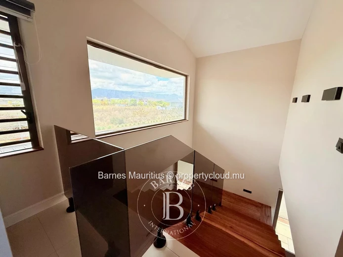 TAMARIN - Brand New Modern Villa - 3 Bedrooms