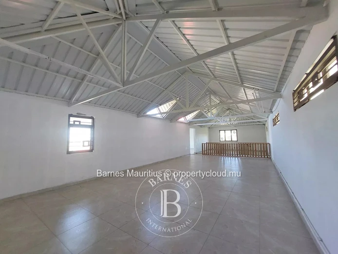 BEAU VALLON - Family House with Swimming Pool - 4 Bedrooms