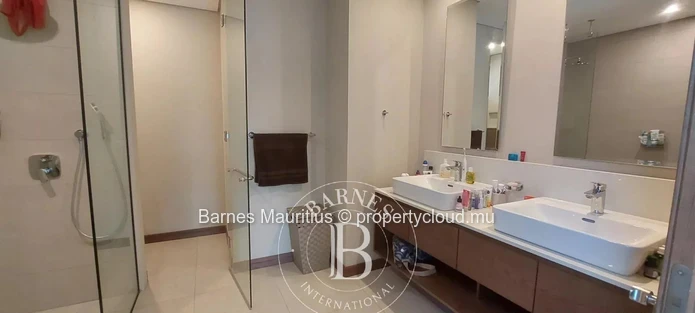 POINTE AUX CANONNIERS - Ground Floor Apartment - 3 Bedrooms