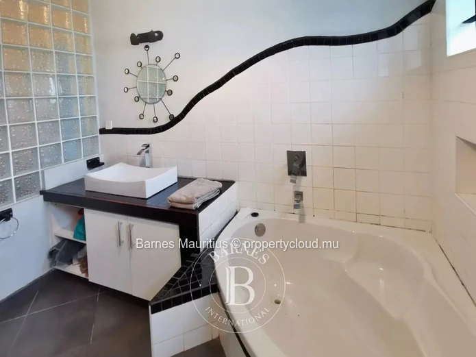 BELLE VUE HAREL – Island View Home – 4 Bedrooms